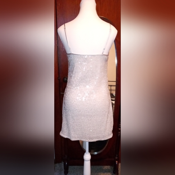 🌞Sequin Mini Dress ❤️ - Picture 3 of 11